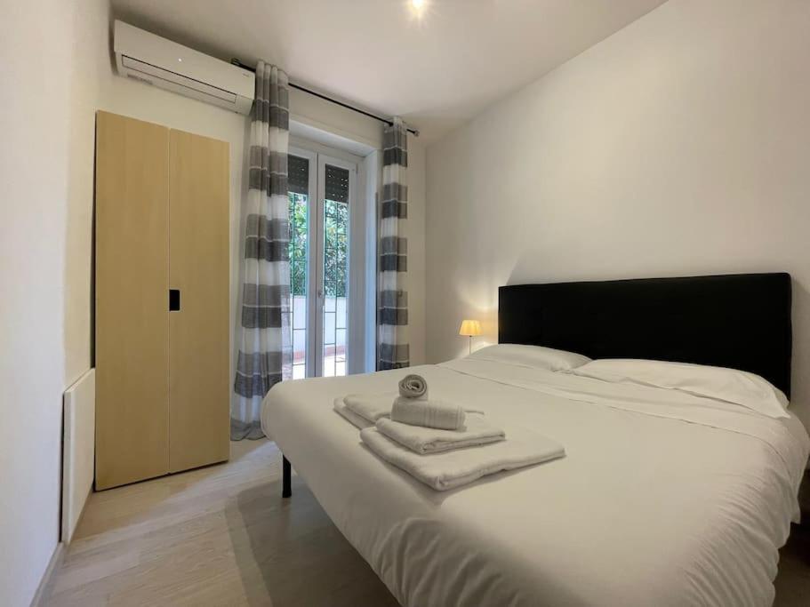 Spacious And Bright Rome