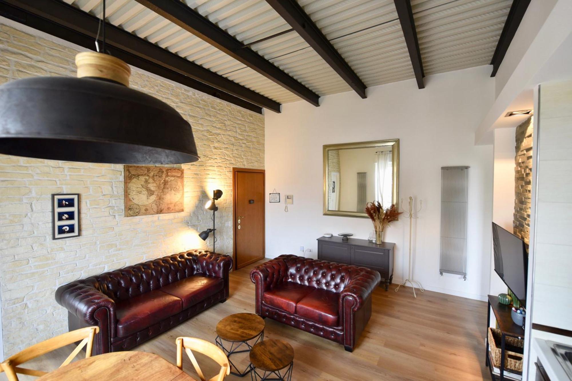 Industrial Loft Trastevere Station Apartment *