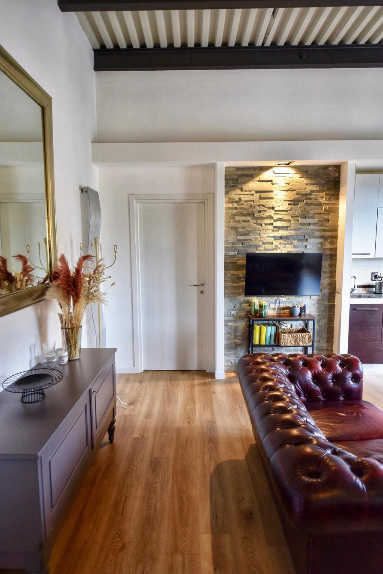 Apartment Industrial Loft Trastevere Station Rome