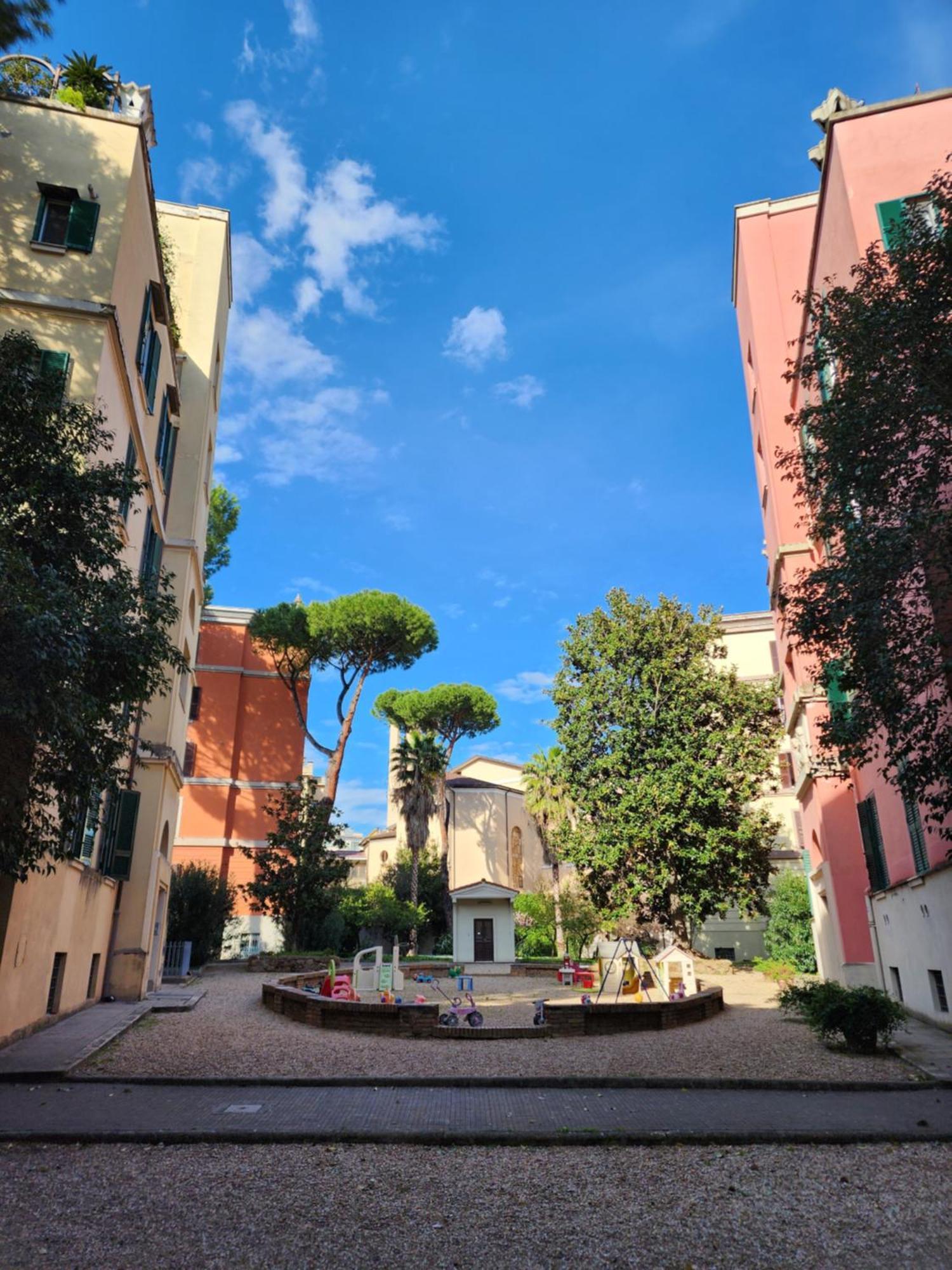 Cozy Haven Near San Giovanni Alloggio in famiglia Roma