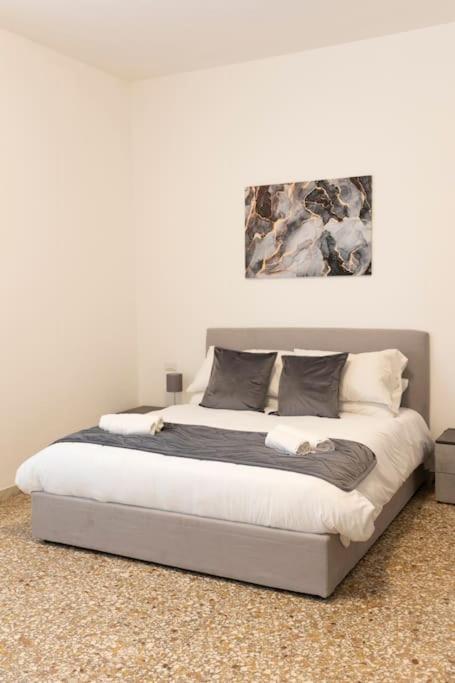 Apartment City Center - A Casa Di Lidia *