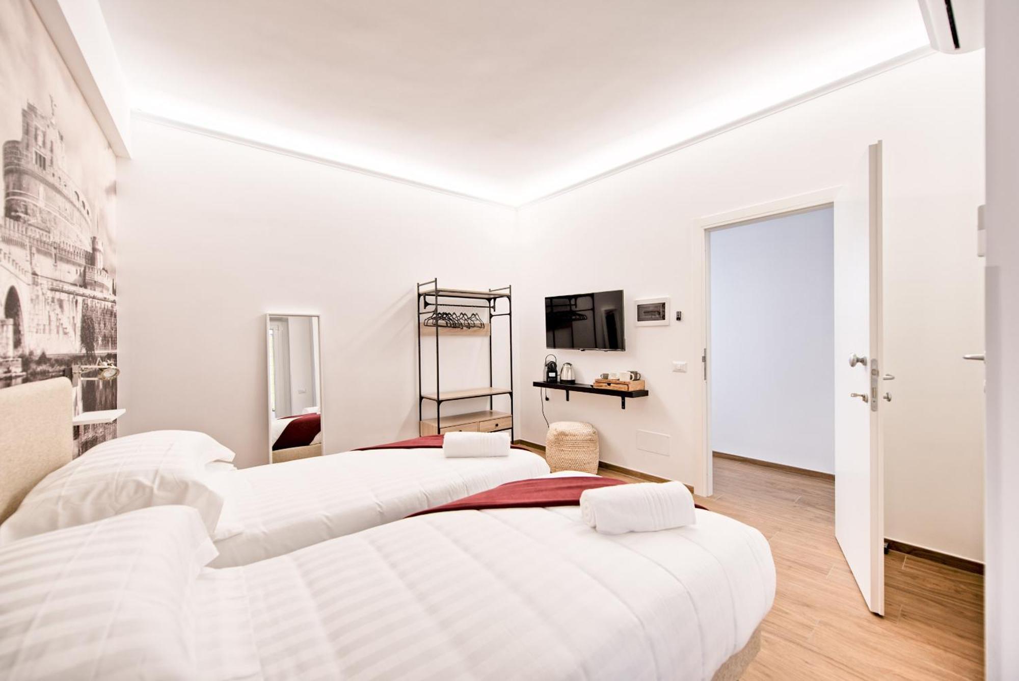 Caesar's Quarters - Private In Guest house *