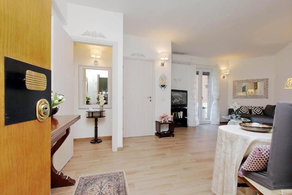 Apartment Trastevere 50due Rome