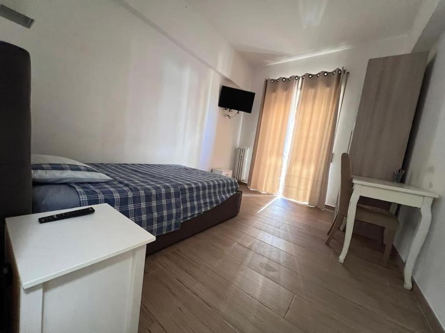 Appartamento Grazioso Tiburtina - 3 Bedrooms