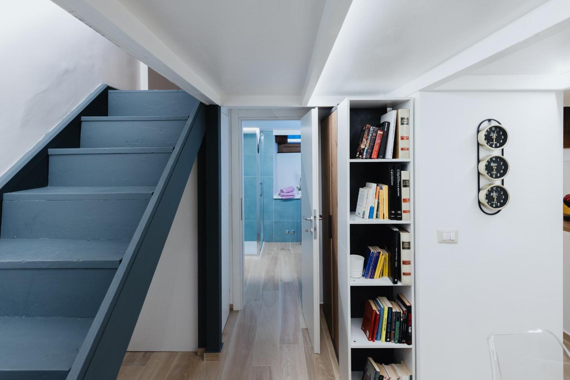 Modern Loft In *