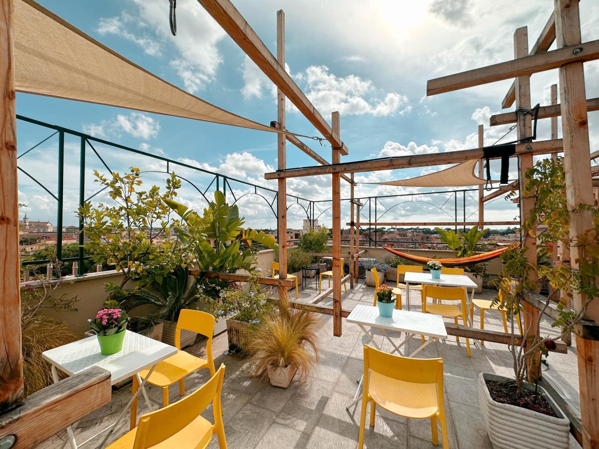 Colosseo Hostel
