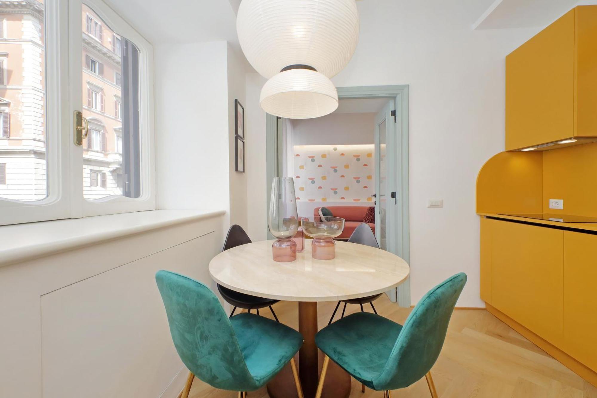 Apartment Ych-colorful And Classy Near Fori Imperiali Rome