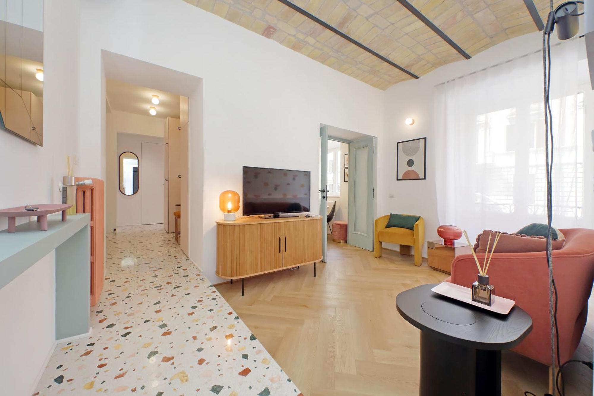 Apartment Ych-colorful And Classy Near Fori Imperiali *