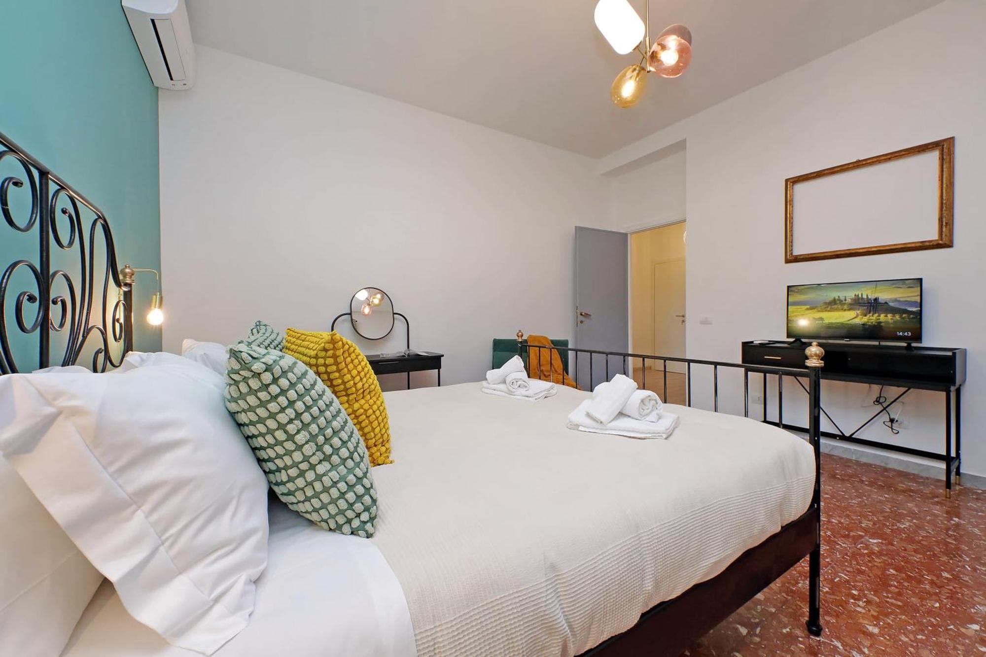 Apartment Tm *