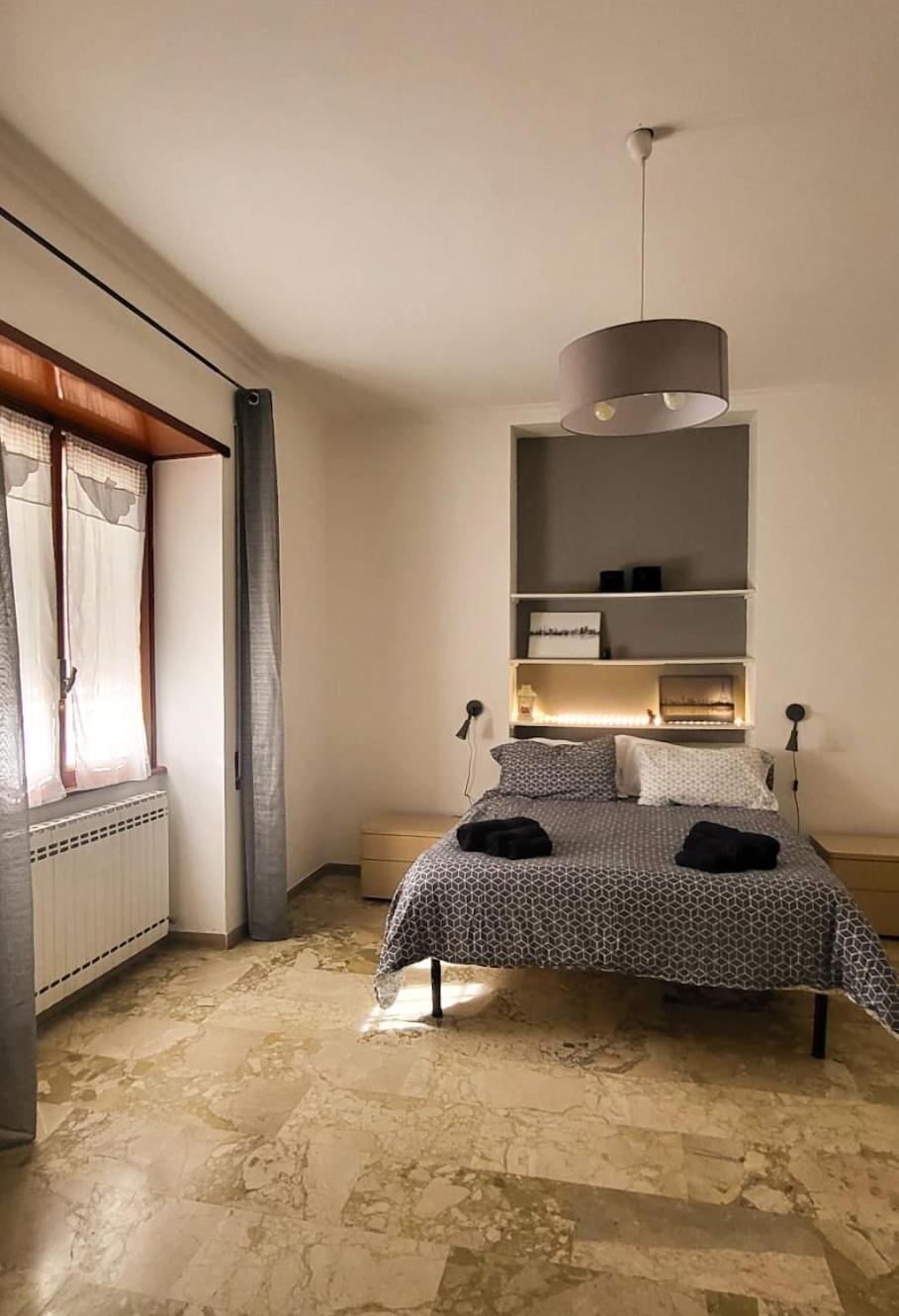 3 Sisters House * Rome
