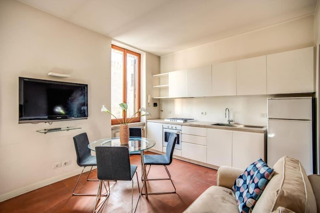 Apartment Charming House By The Colosseum *