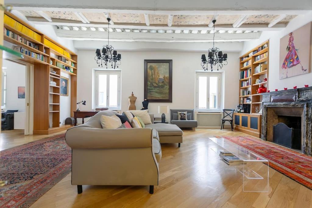 Angi's The New Luxury In Heart Rome