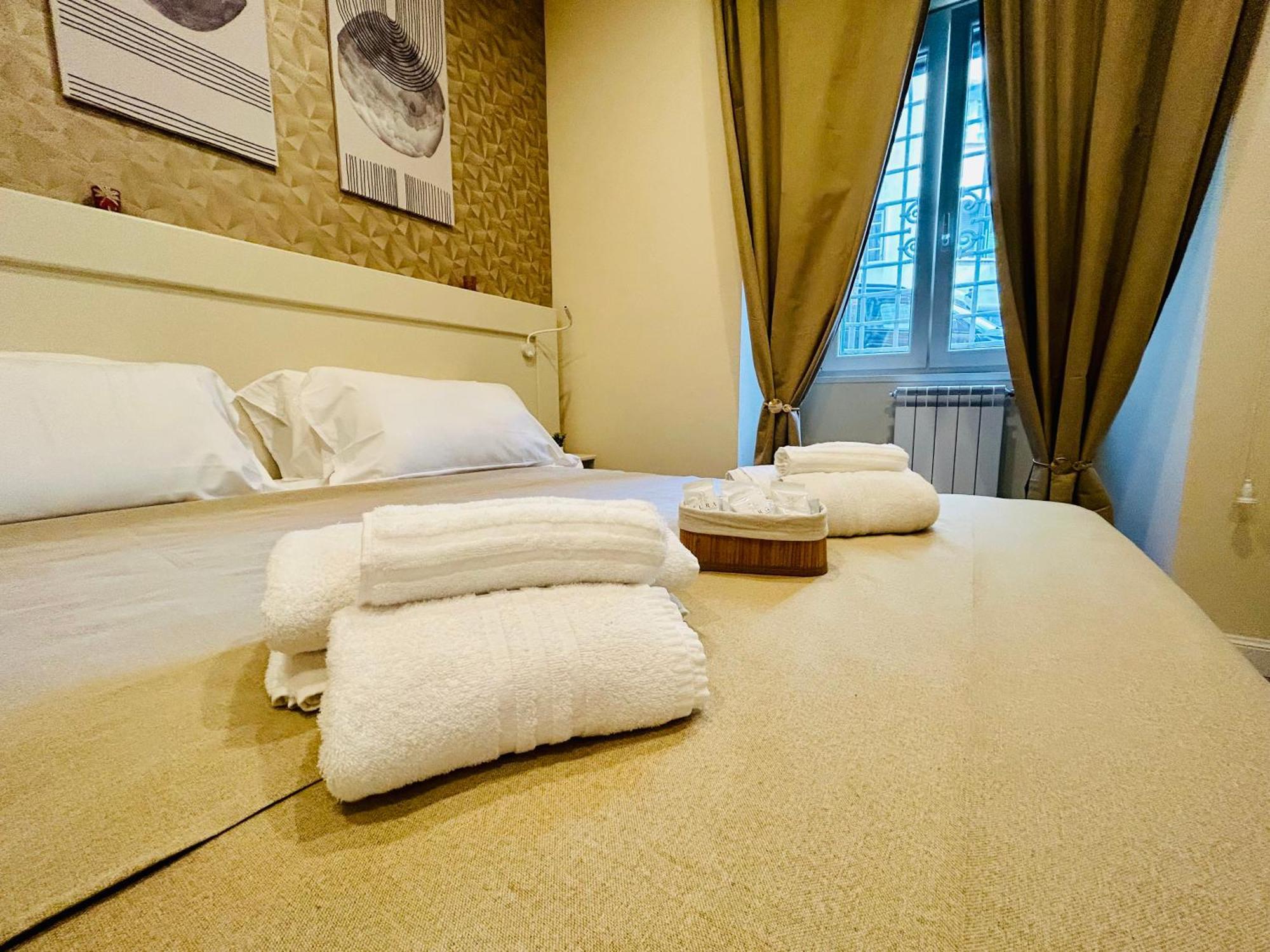 Domus Altino * Rome