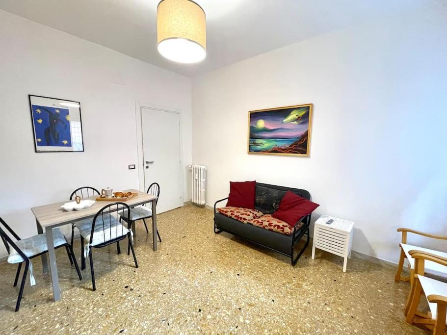 Ardeatino Appartement *