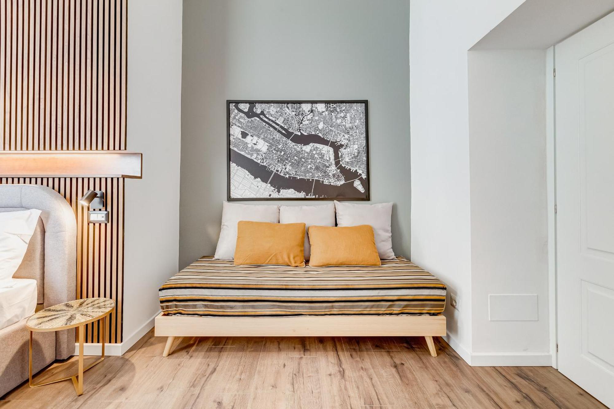 Bmga L Ottaviano Lux 3bdr * Rome