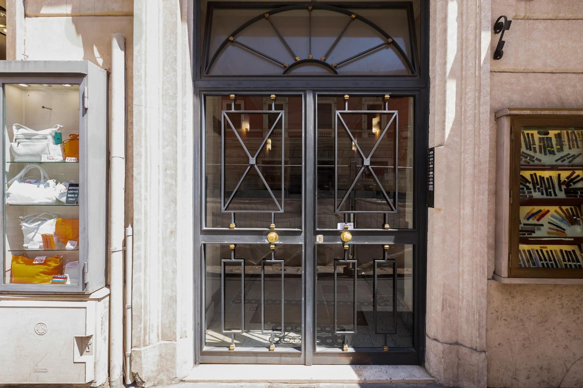 Bmga L Ottaviano Lux 3bdr Rome