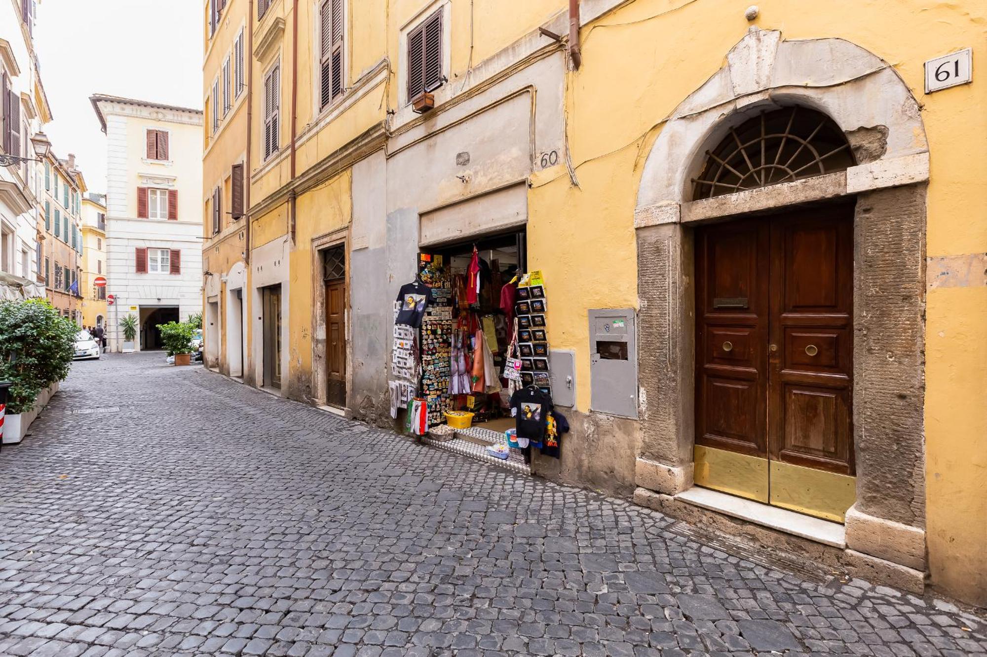 Pallaro - Piazza Navona - Ac Wifi