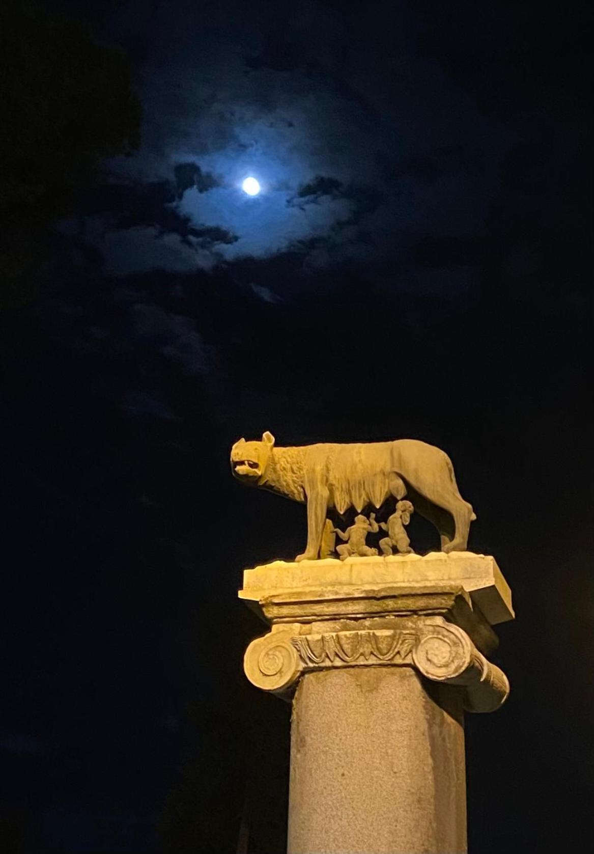 Domus Art Merulana * Rome