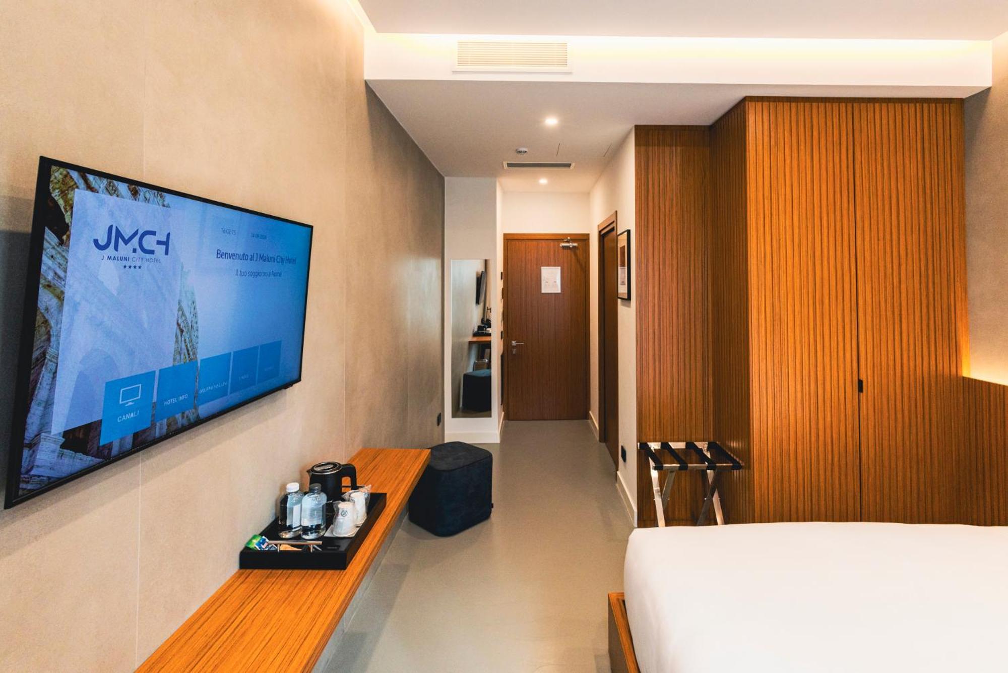 Hotel J Maluni Rome