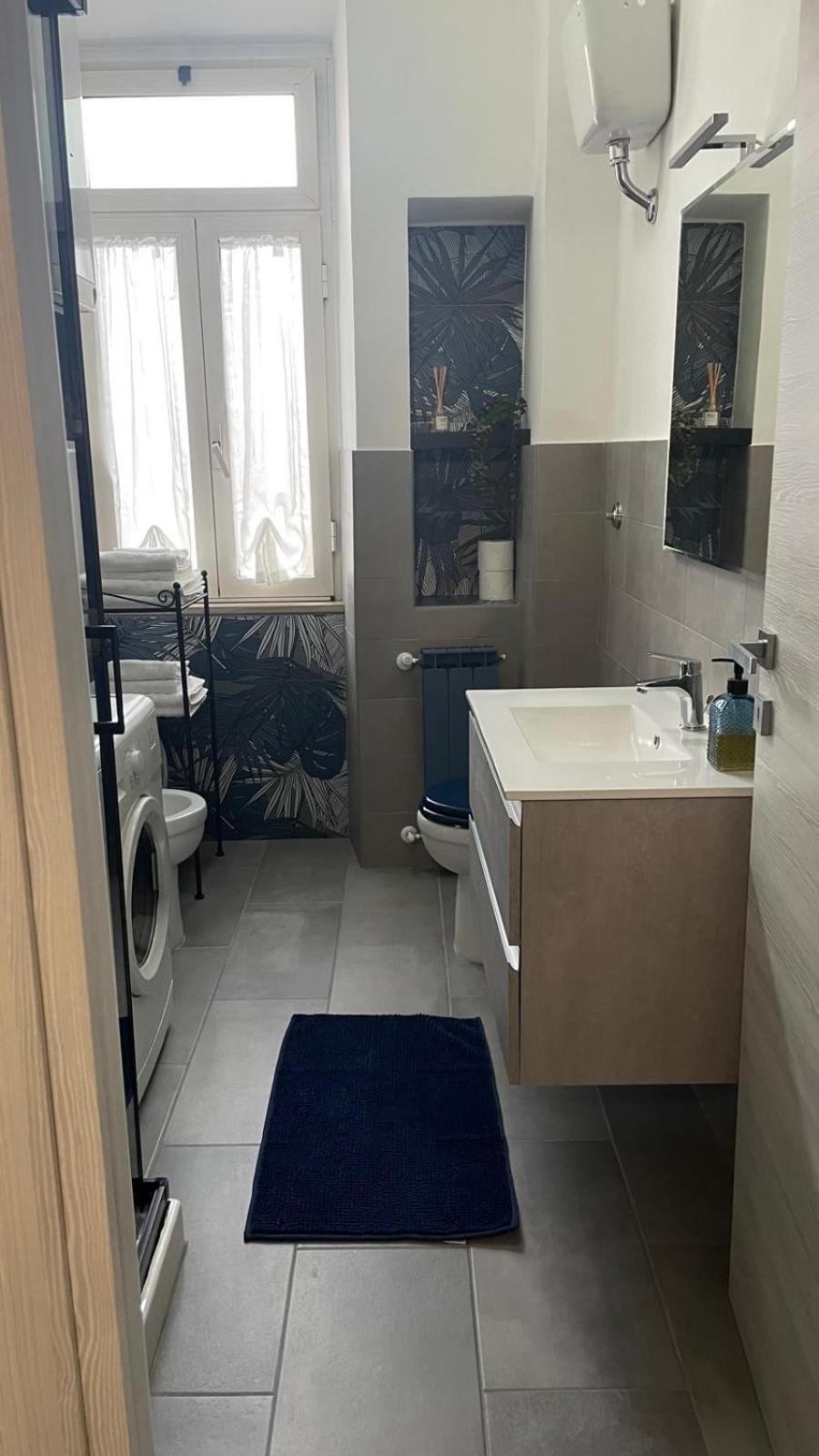 Casa Gaia A 2 Passi Dalla Metro A E C Apartment