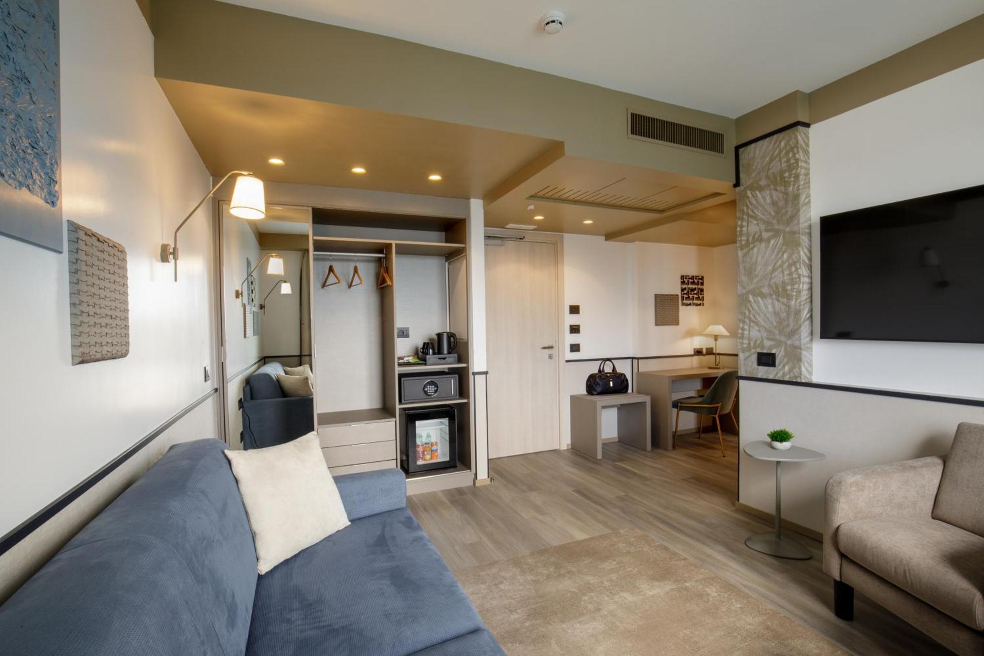 Domidea Hotel 4*