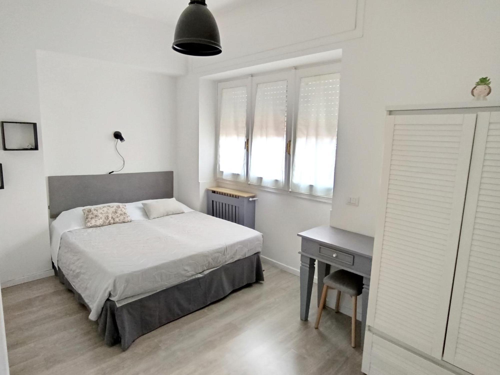 Appartamento Rooftop Appia Antica,silenzioso Riservato Two Bedrooms Two Bathrooms *