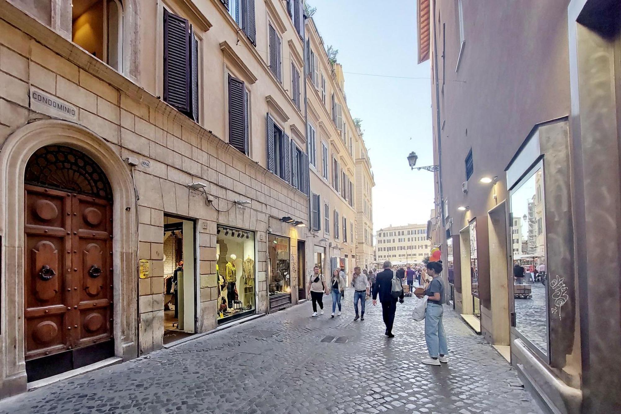 Campo Dei Fiori Con Terrazzo