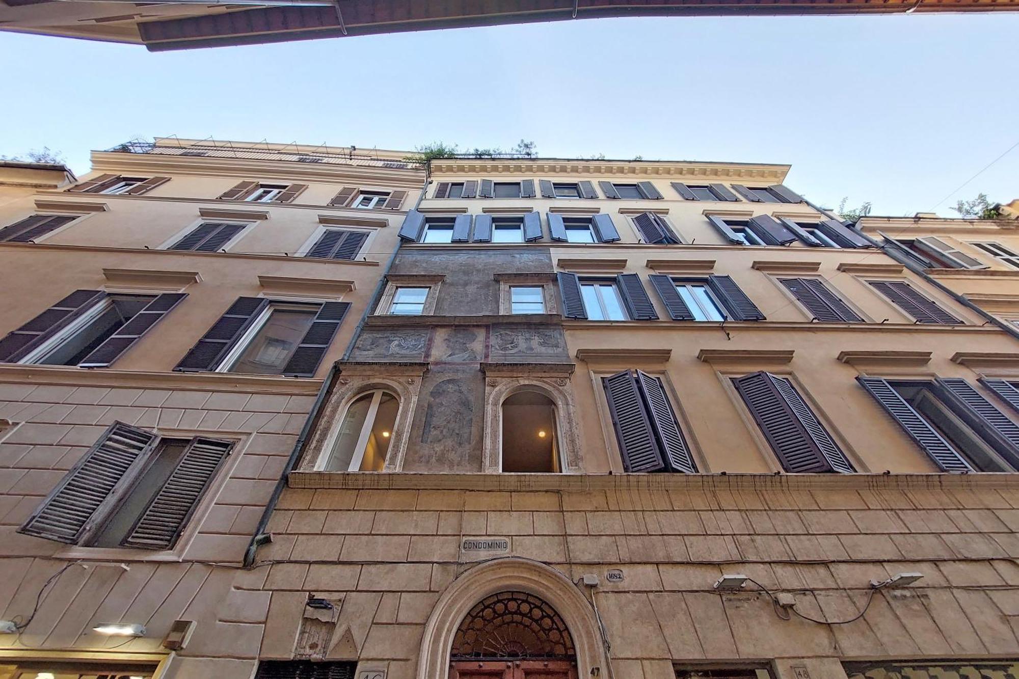 Campo Dei Fiori Con Terrazzo