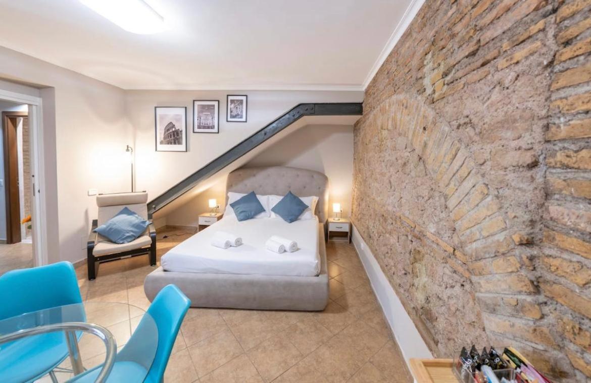 - 1 Floor Apartment Rome