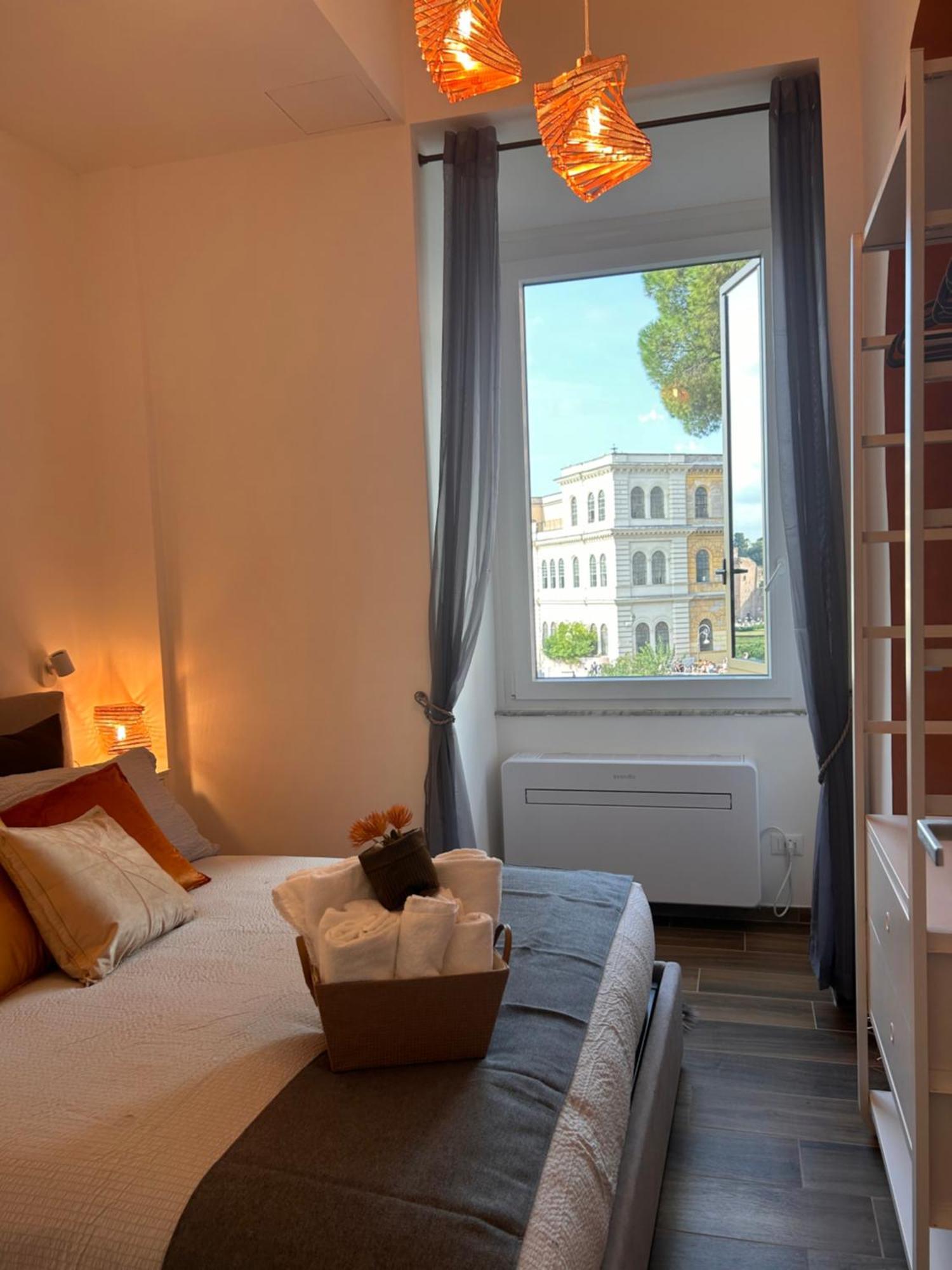 Apartment Romance Al Colosseo 3 Rome