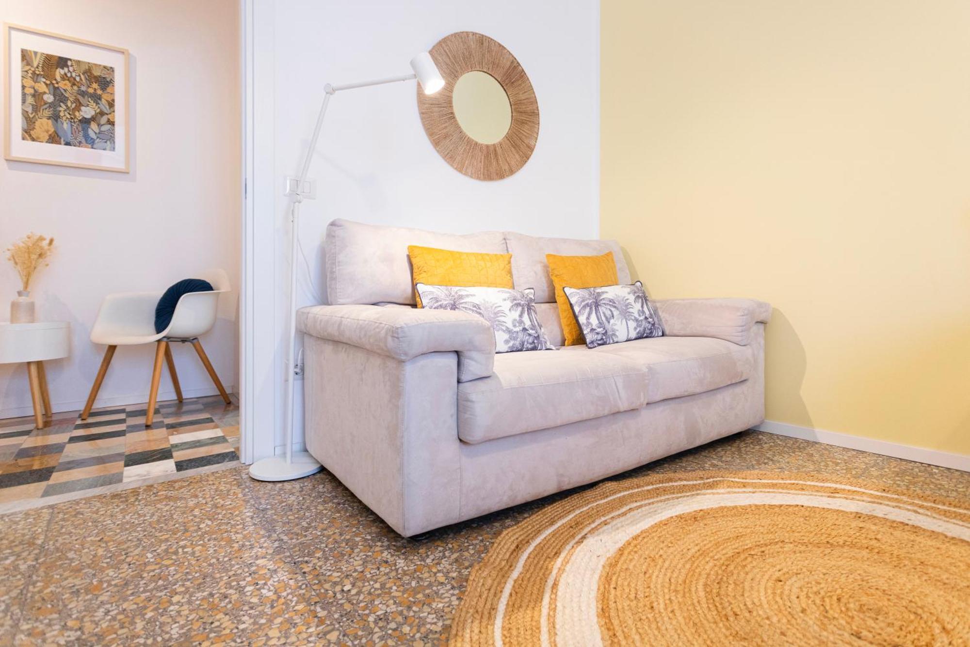 Appartement Flora Cozy Flat Close To Metro *