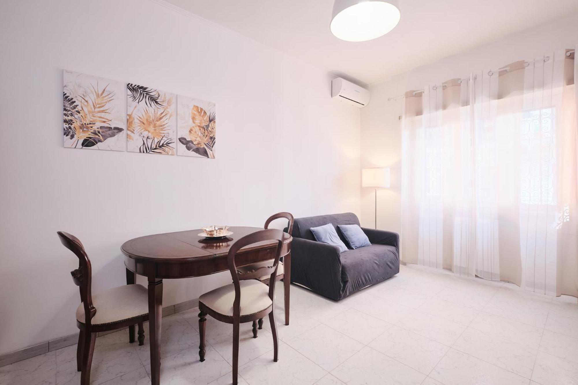 Appartamento Parcheggio Gratuito, Wi-fi -netflix & Ac