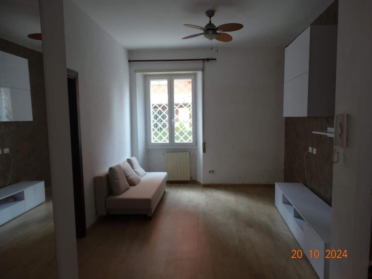 Apartment Monginevra21 Rome