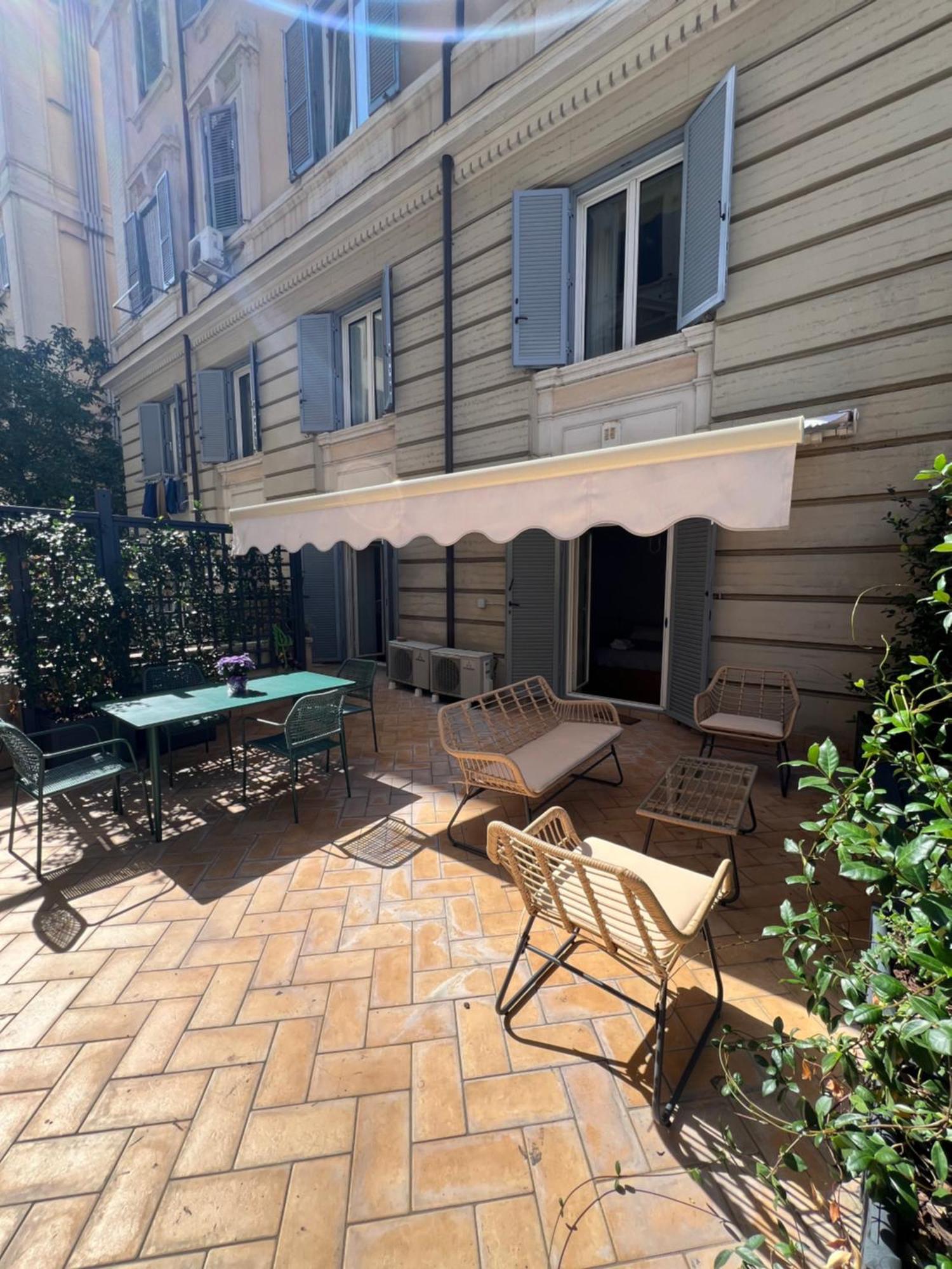 Savoia Design With Terrace - Center *