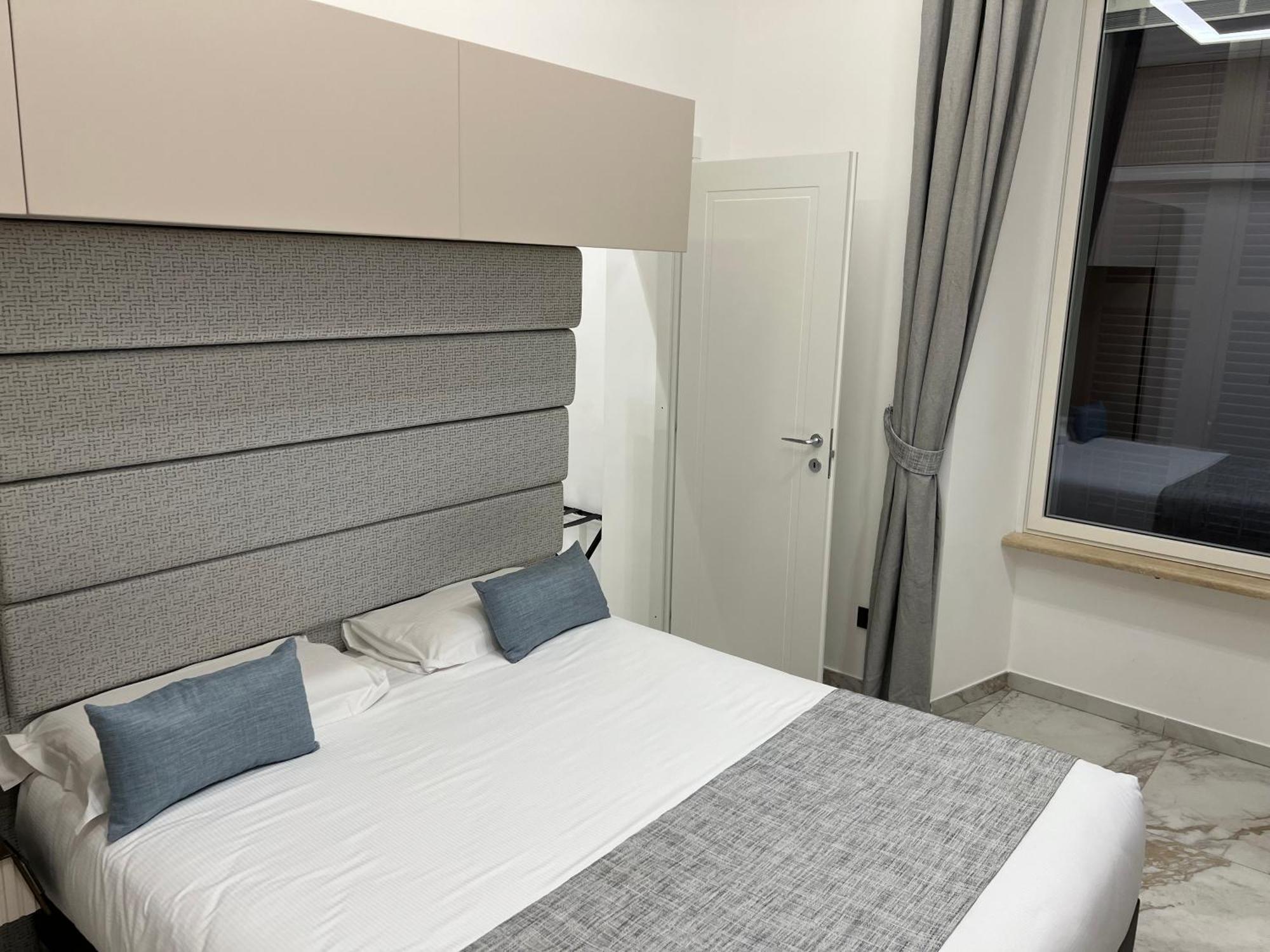Maison Tritone 4* Rome