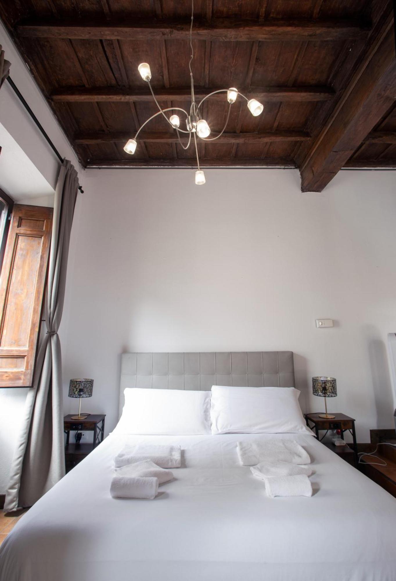 Imperial House San Calisto 7 Holiday home Rome