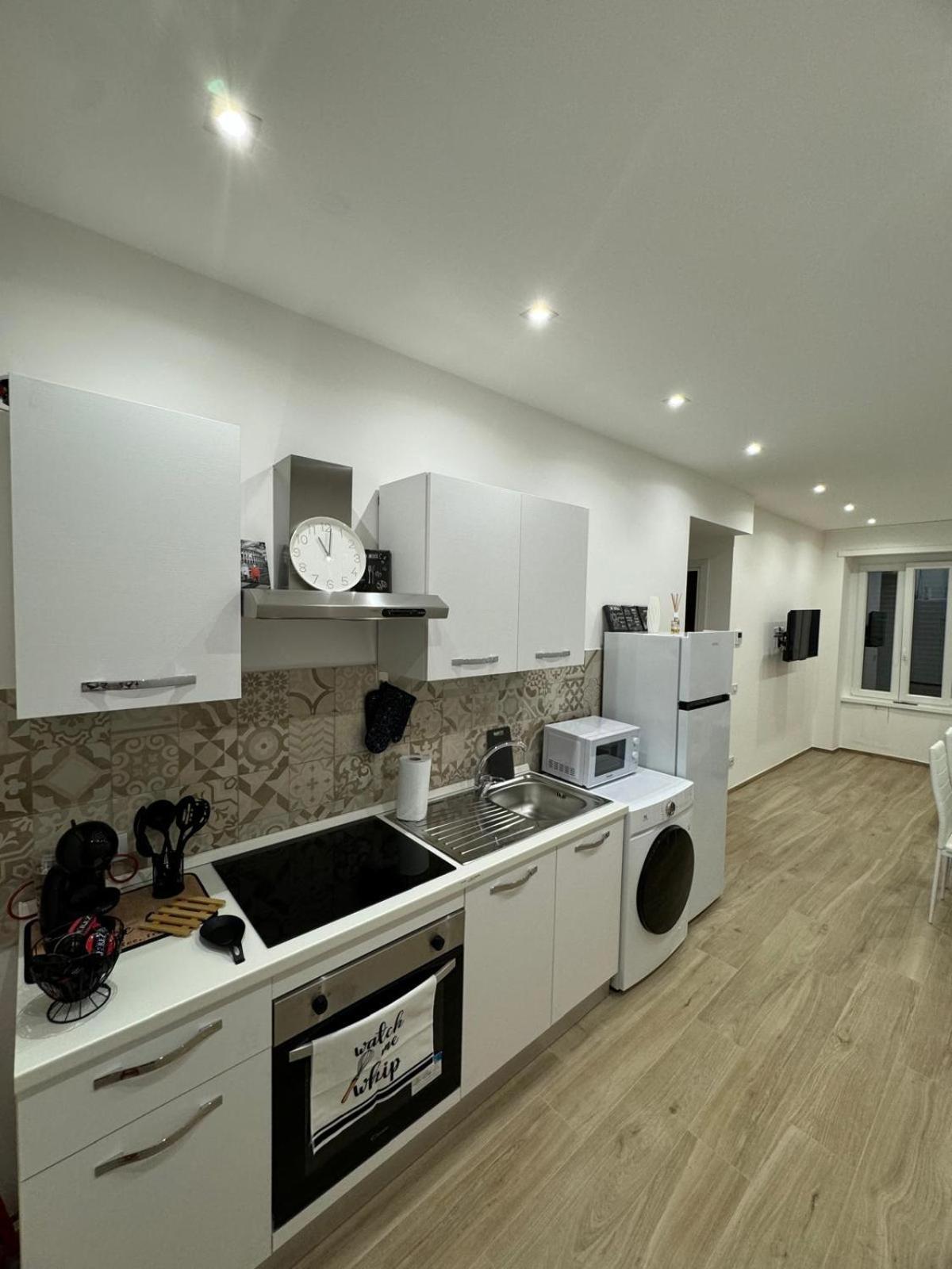 Dimora Appia Apartment *