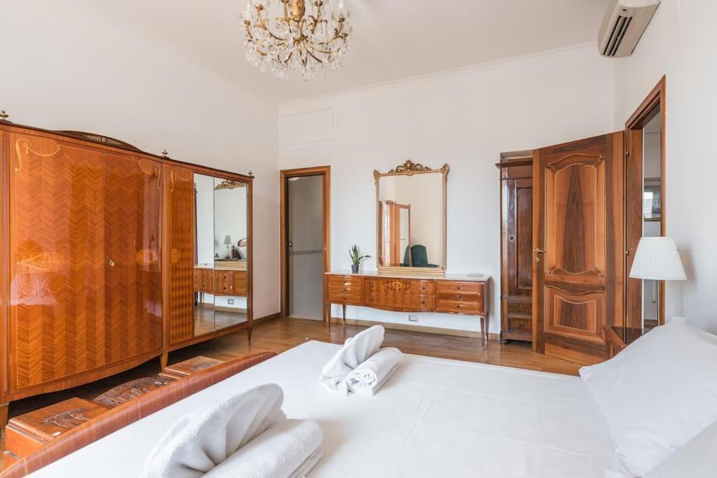 Apartment Charme E Lusso A San Pietro Rome