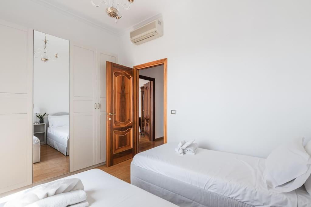 Charme E Lusso A San Pietro Apartment *