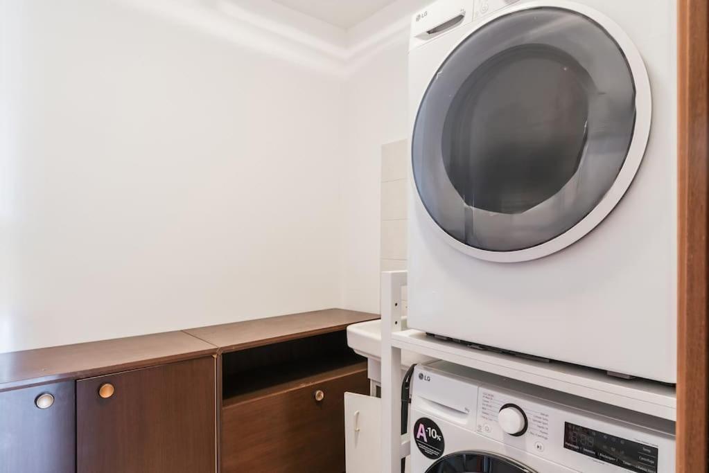 Charme E Lusso A San Pietro Apartment