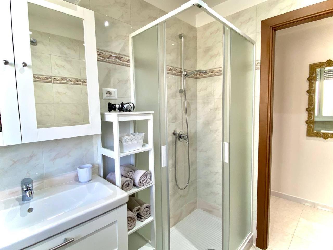 Apartment Elenae Domus