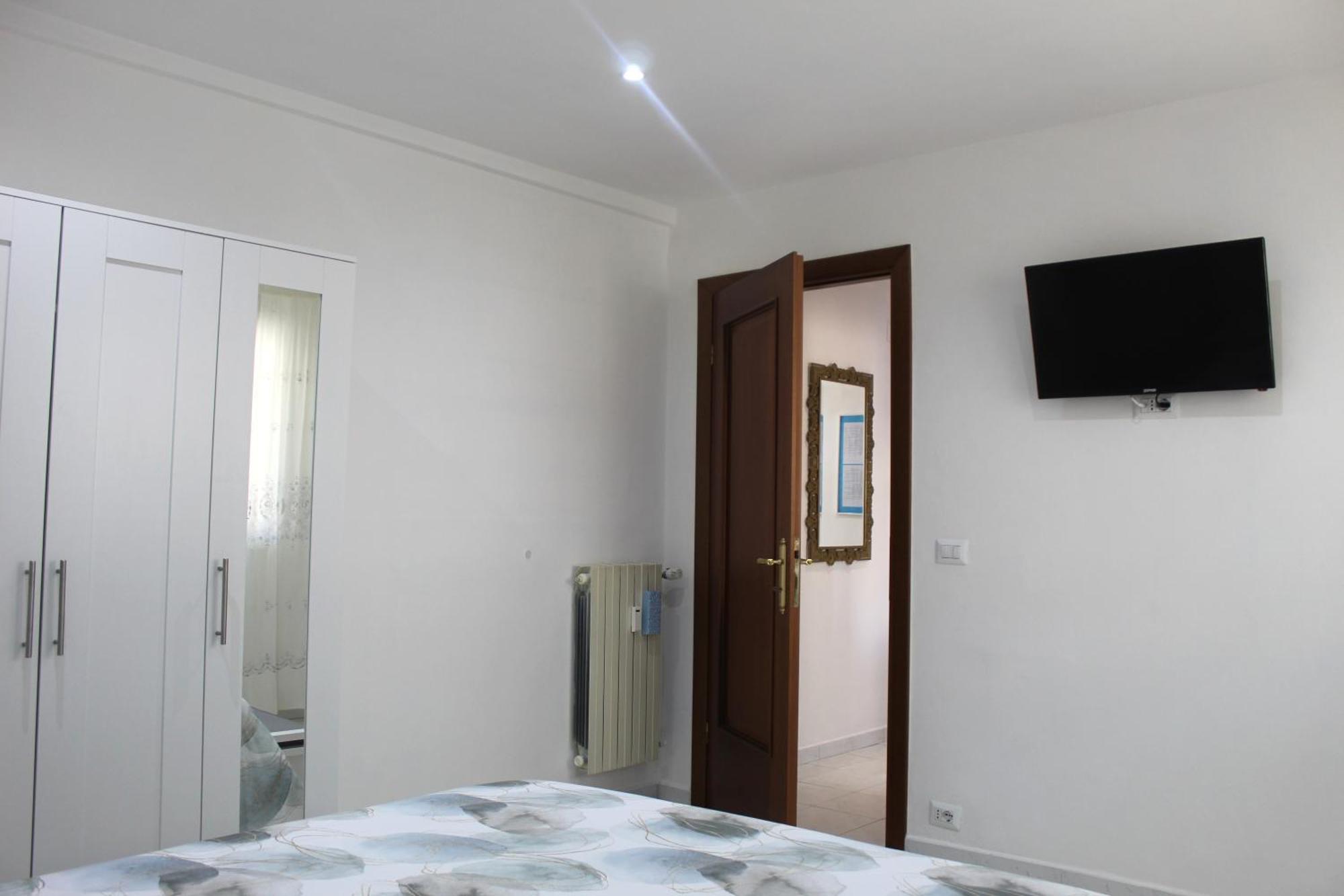 Elenae Domus Apartment *