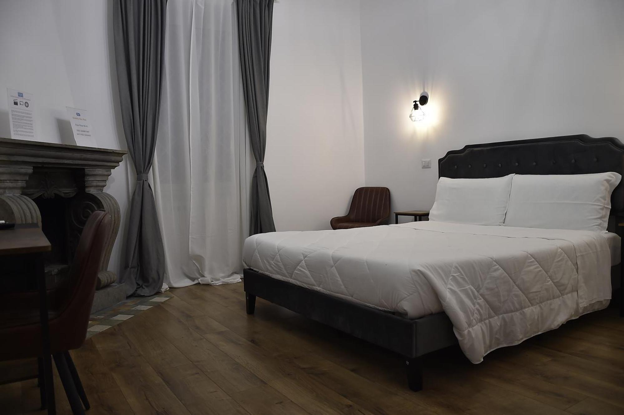 Chic Cattolica Gemelli * Rome