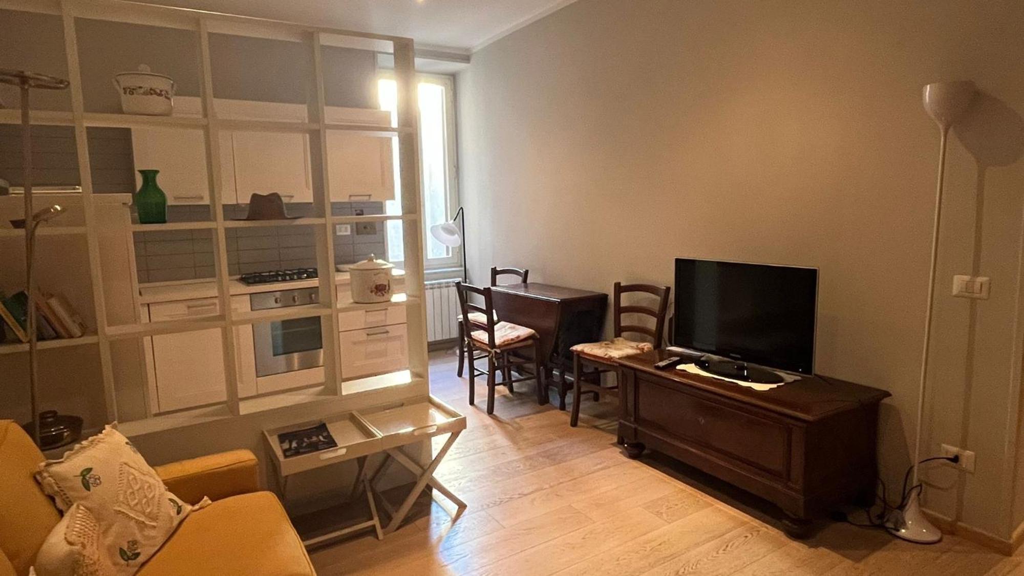 Flat 75 Sqm Sleeps 4 Popehs Apartment Rome