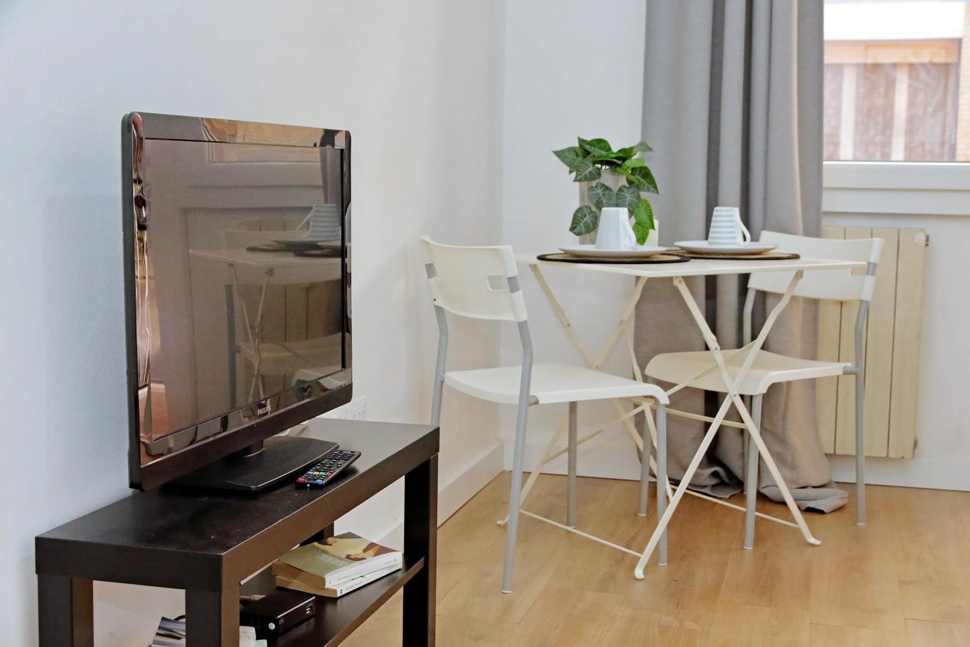 Primavera's Flat * Rome