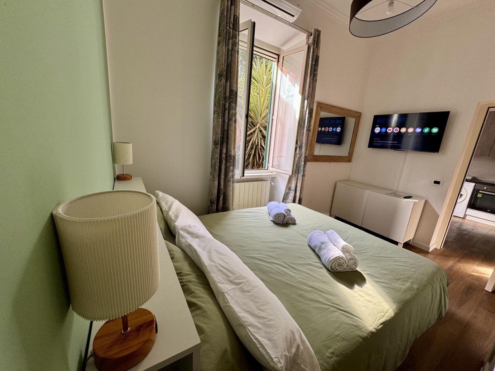 Trastevere Hill Colosseum Apartment