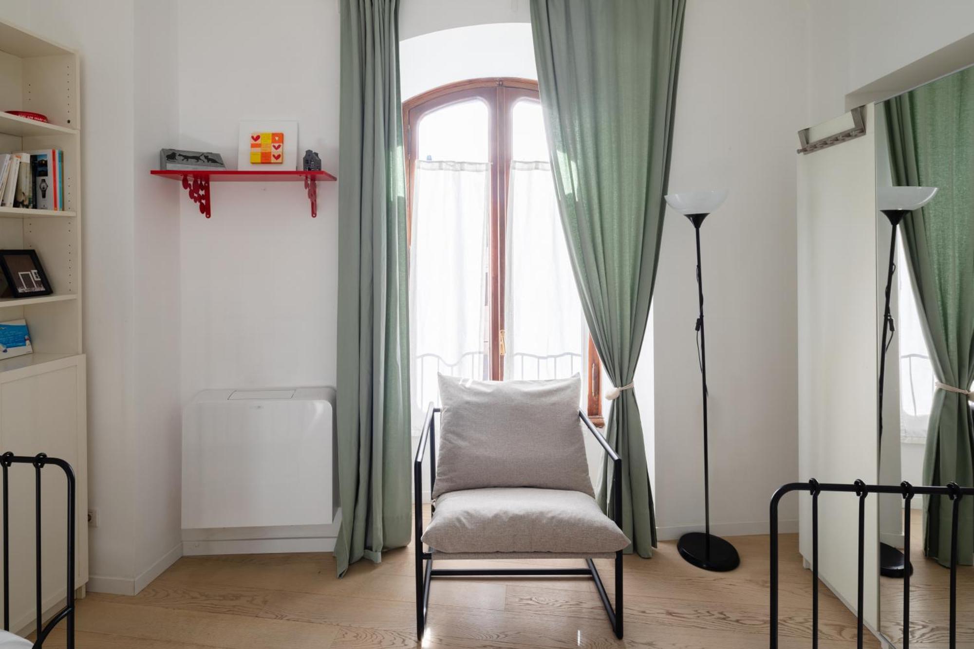 2 Bedrooms Flat Near The Colosseum * Rome