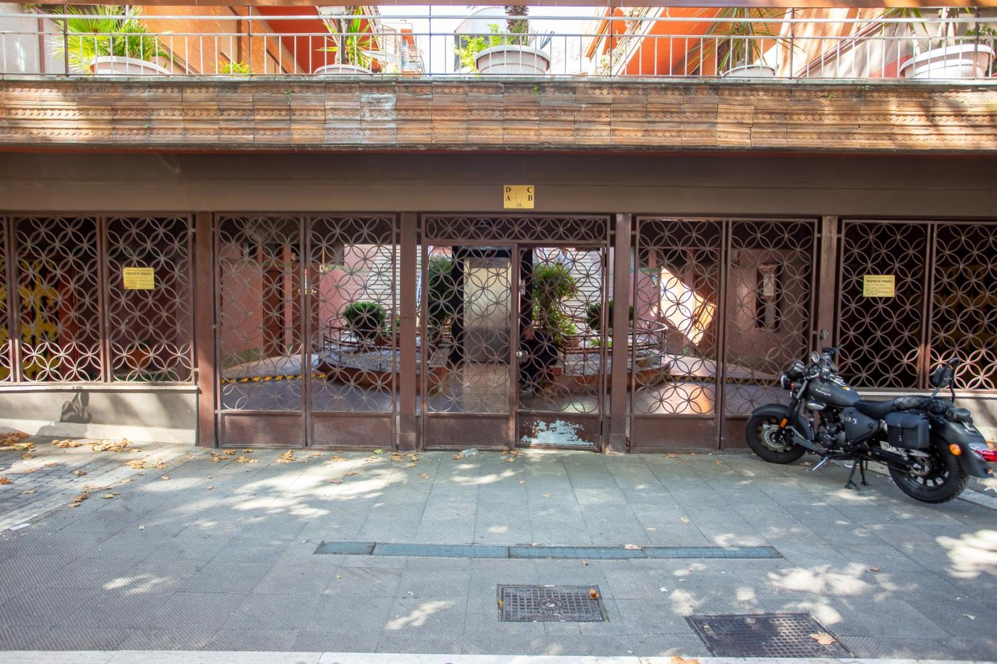 Stanza Comoda E Silenziosa Con Bagno Privato E Area Lavoro E Relax * Roma