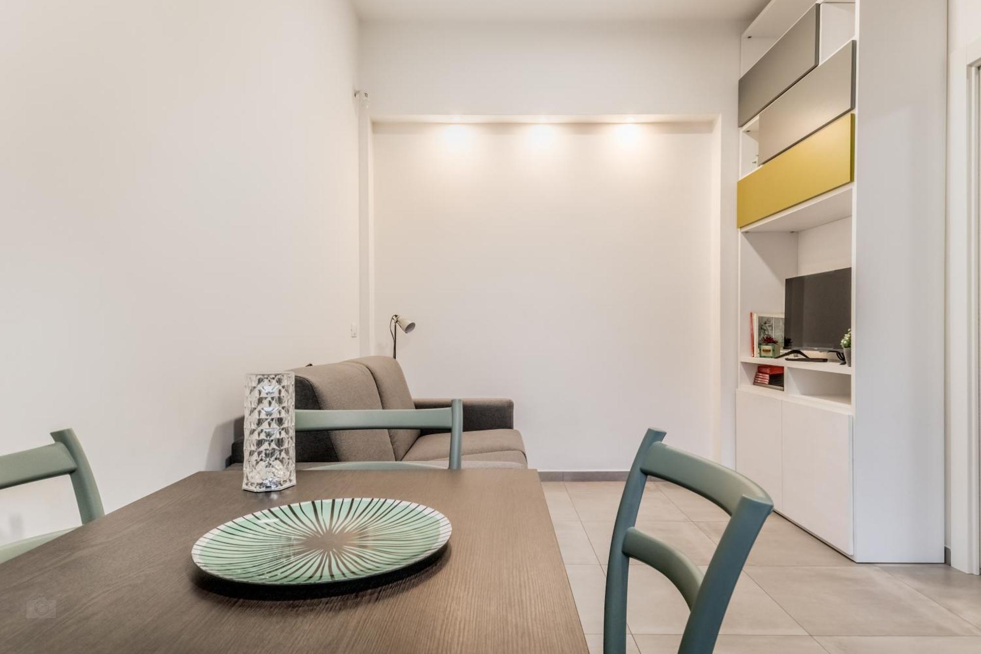 Apartment White Living R-home *