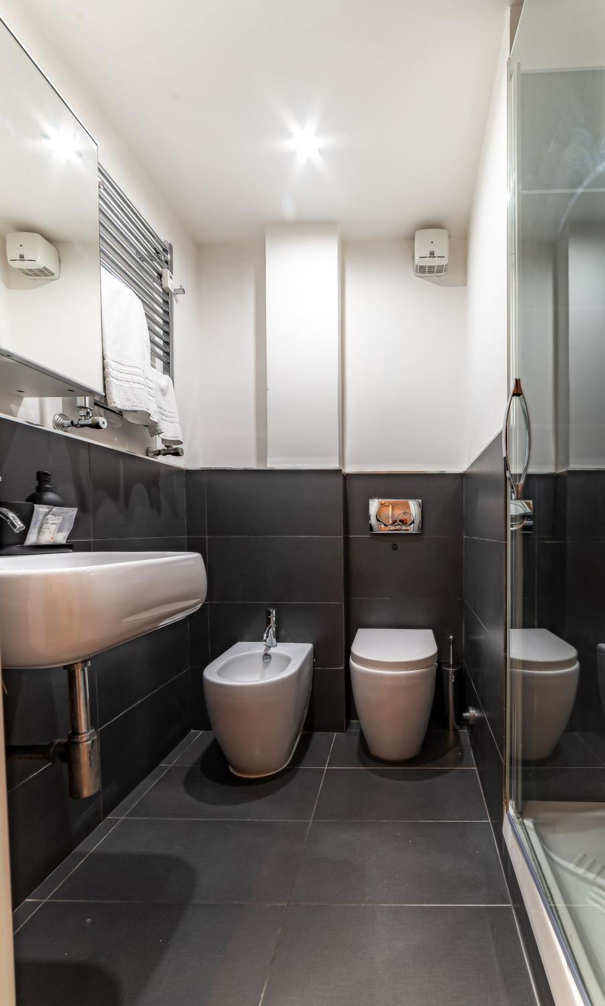 Azzurra - Metro Lodi Guest house